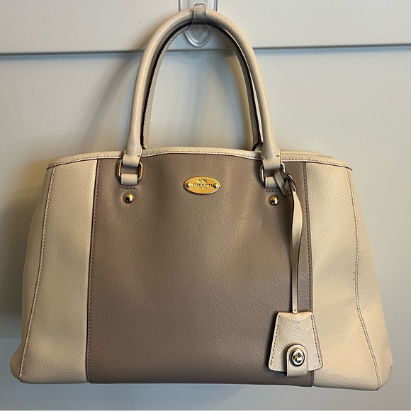 Sold - Picture 2 of 9